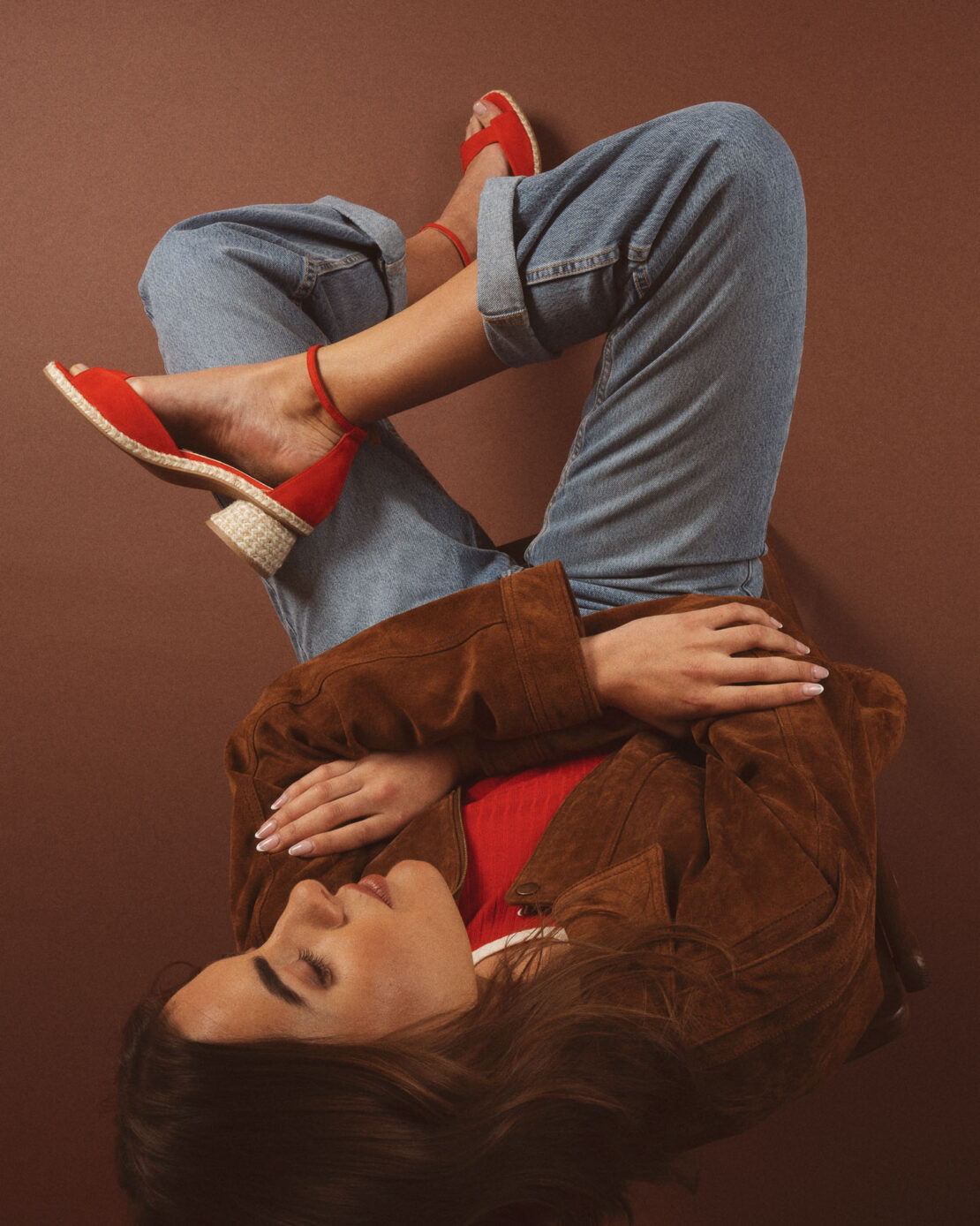 Livi Red - Image 7